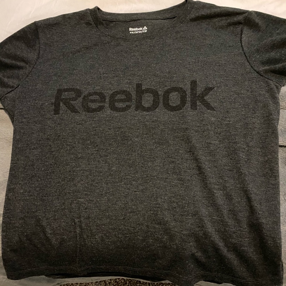 Brand new Reebok crop top! Great fit and stylish
